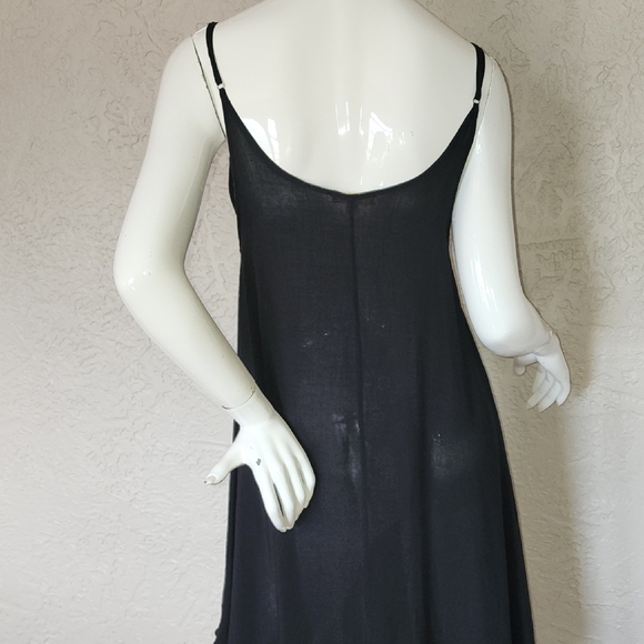 Chic Black Asymmetrical Slip Dress - Picture 6 of 9